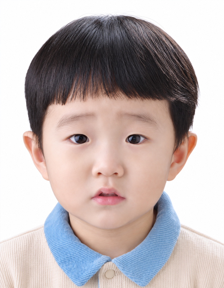 완벽한 남자 어린이 여권사진